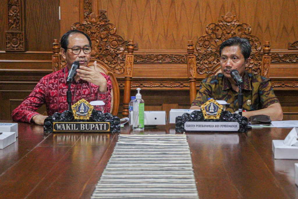 Wabup Suiasa Hadiri Rapat Koordinasi TPID Kabupaten Badung